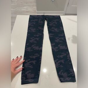 NWOT Spanx Camo Legging XL